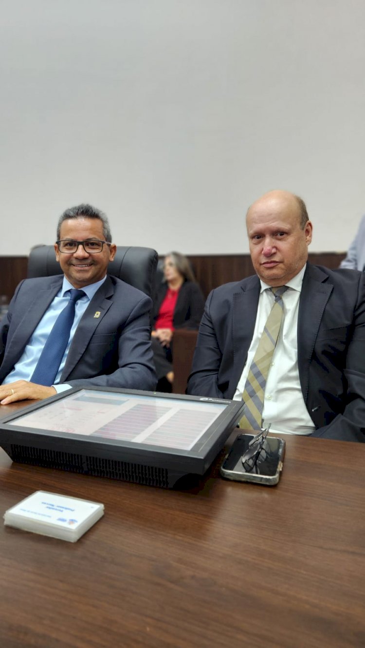 Na Sessão Ordinária desta terça-feira (19/12), os vereadores debruçaram sobre projetos importantes para a comunidade.