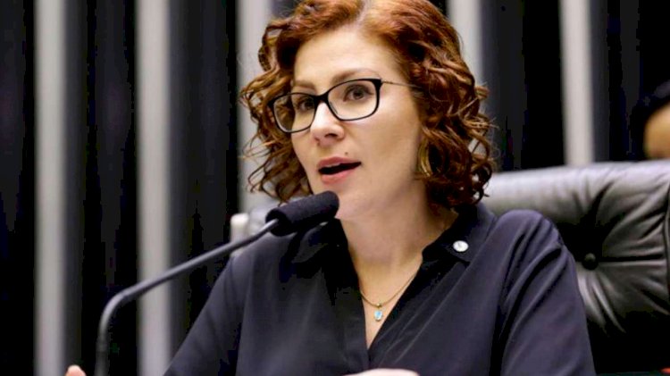 TRE-SP Cassa Mandato de Carla Zambelli e a Declara Inelegível por Oito Anos