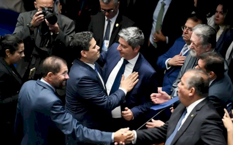 Davi Alcolumbre é Eleito Presidente do Senado pela Segunda Vez